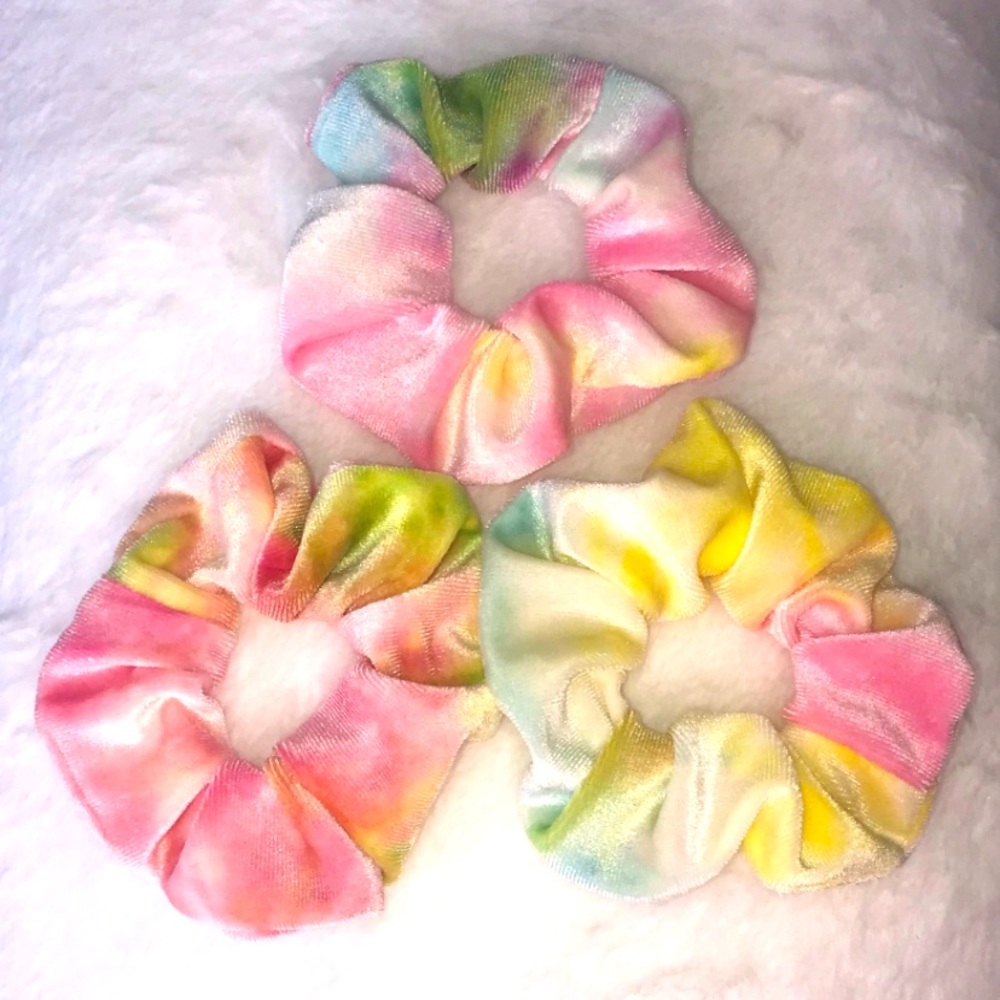 Brand New Scrunchies - Quantity (3)